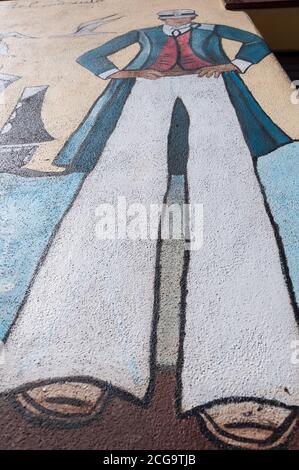 ORGOSOLO - ITALIEN - 15 AGOSTO 2020: Murales 1969 Orgosolo Italien seit etwa`s spiegeln die Wandmalereien verschiedene Aspekte der politischen Straße Sardiniens wider Stockfoto